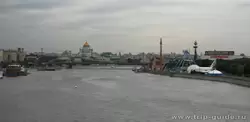 Москва-река в пасмурную погоду