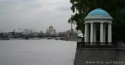 Вид на Москву-реку от Андреевского моста