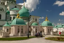 Константино-Еленинская церковь в Новоиерусалимском монастыре