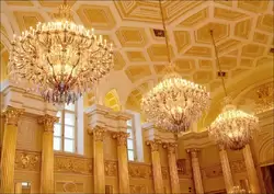 Большой дворец в Царицыно, светильники Екатерининского зала
