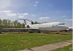 Музей авиации в Монино, Як-42