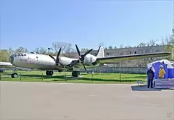 Музей авиации в Монино, Ту-4