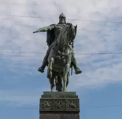 Памятник Юрию Долгорукому на Тверской площади