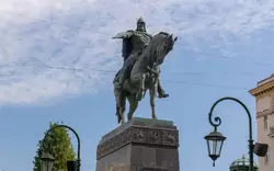 Памятник Юрию Долгорукому в Москве