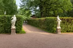 Усадьба Кусково, скульптуры в парке