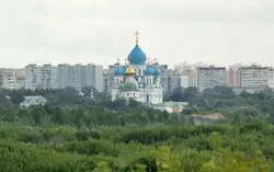 Николо-Перервинский монастырь в Москве, вид из Коломенского