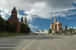 Васильевский спуск в Москве