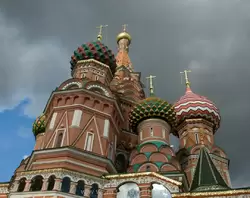 Красная площадь, купола собора Василия Блаженного