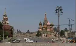Васильевский спуск - вид с борта теплохода на Москве-реке