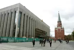 Государственный кремлевский дворец и Троицкая башня