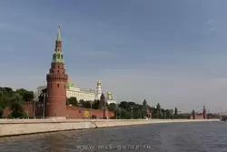 Московский Кремль с борта теплохода