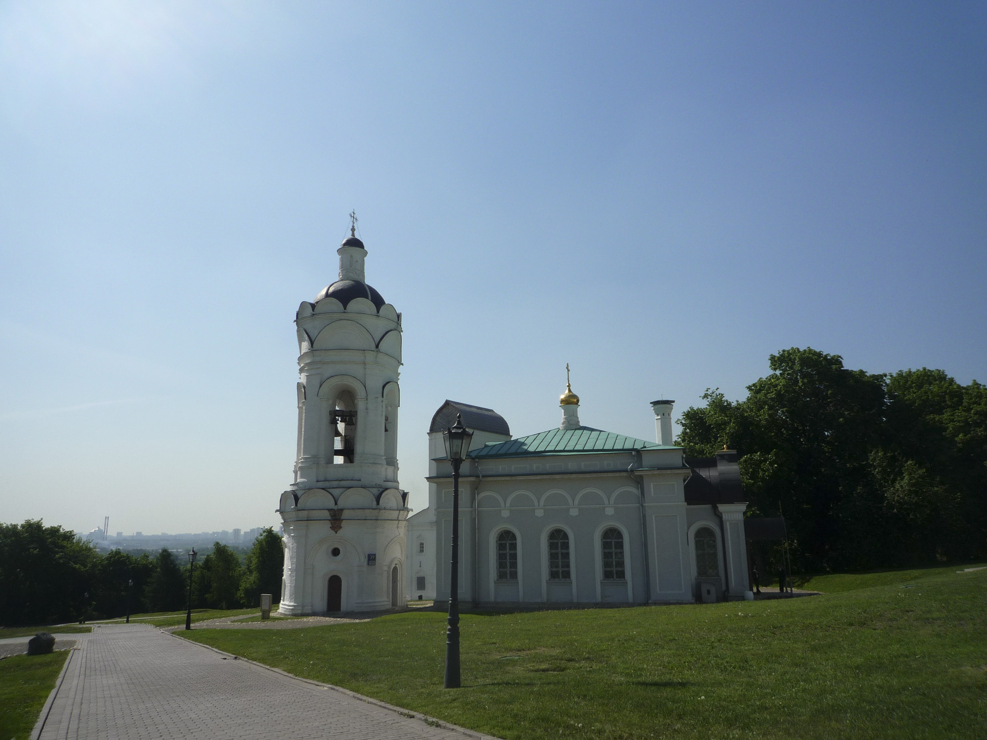 Георгиевская церковь с колокольней в Коломенском