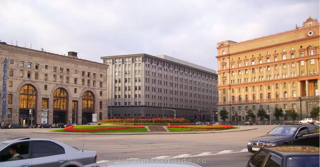 Лубянская площадь в Москве Лубянская площадь в Москве