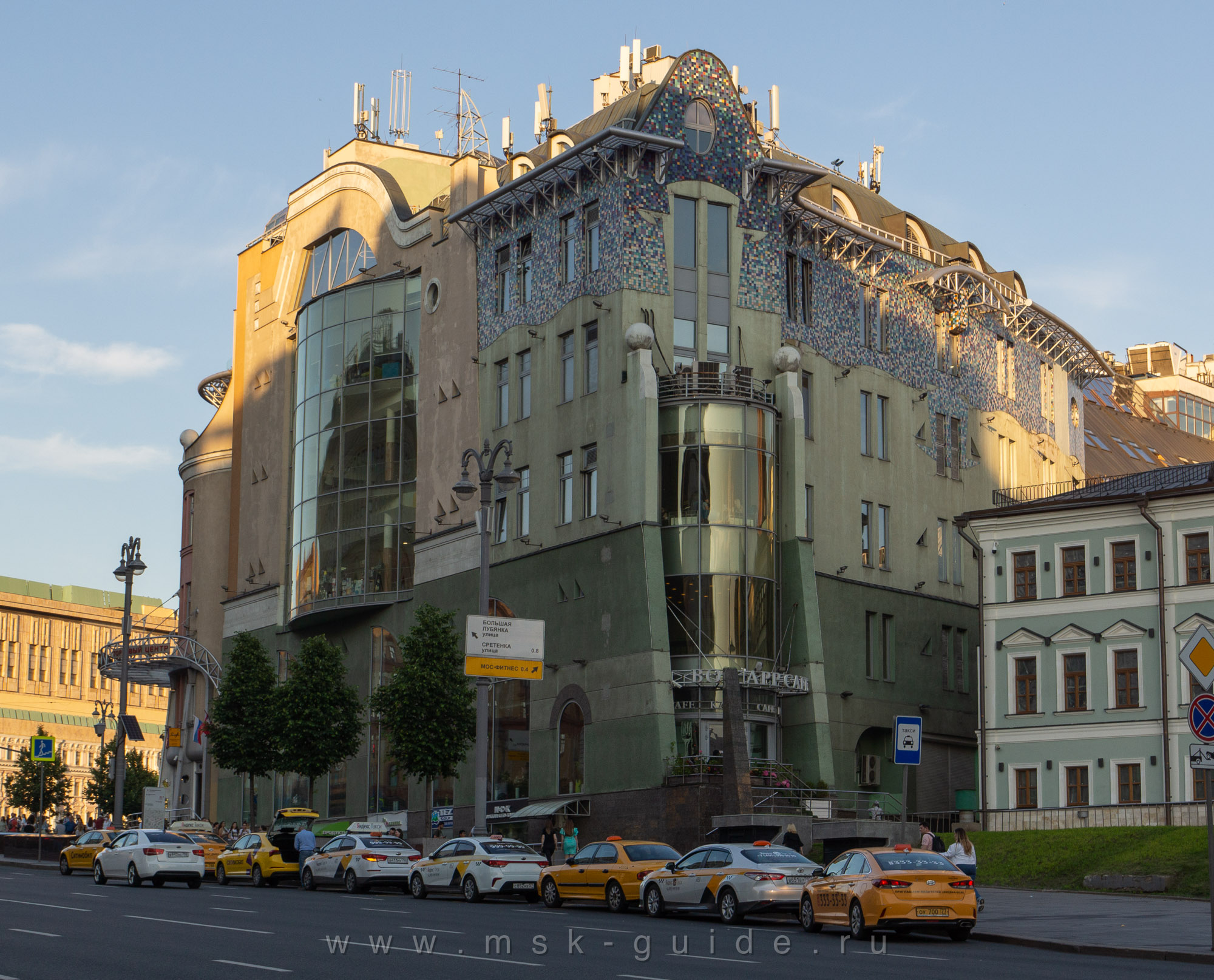 Торговый центр «Наутилус» в Москве Торговый центр «Наутилус» в Москве