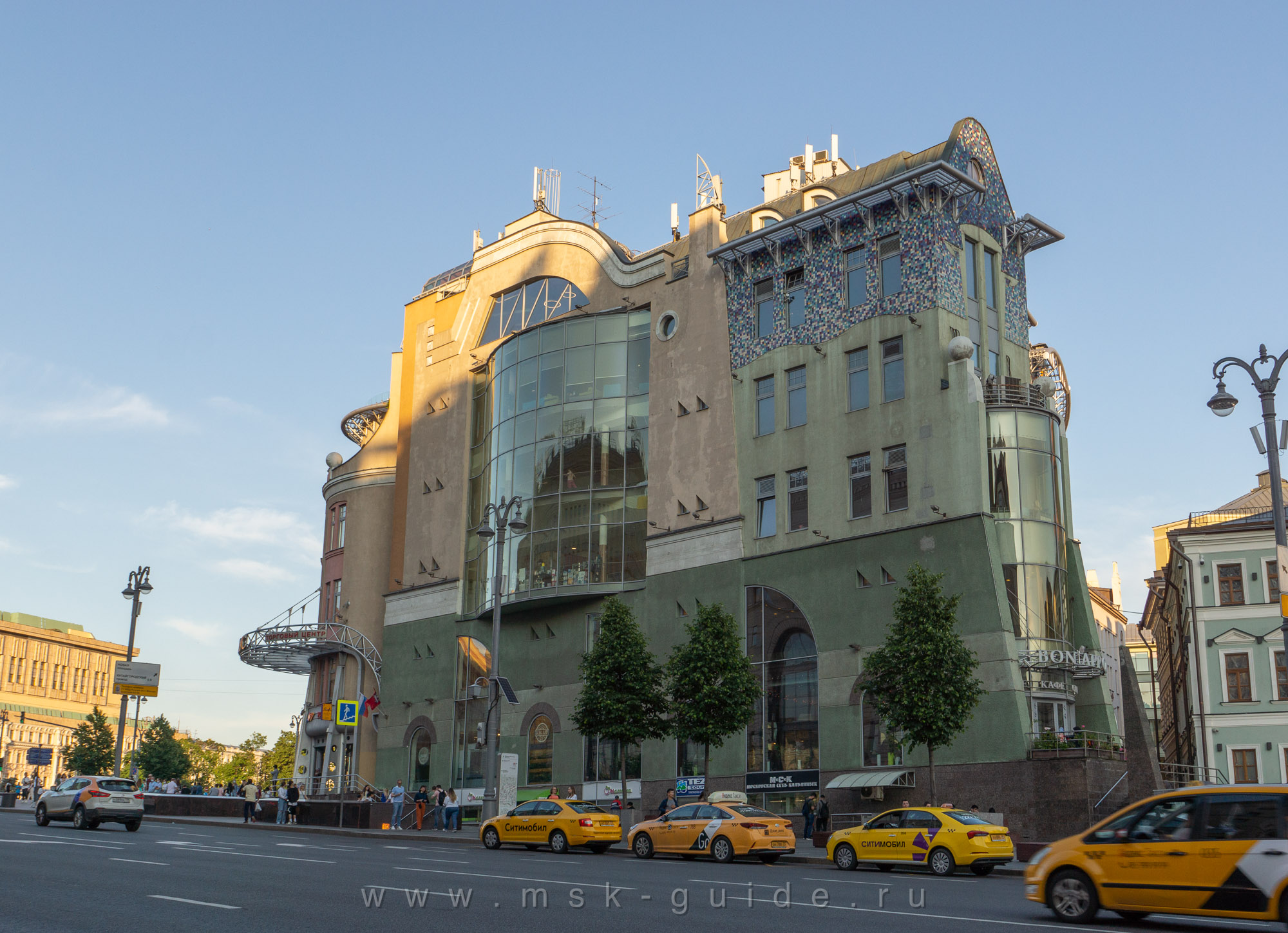 Торговый центр «Наутилус» в Москве Торговый центр «Наутилус» в Москве