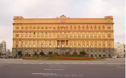 Здание ФСБ на Лубянской площади в Москве