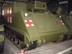 Танковый музей, универсальный плавающий бронетранспортер M113