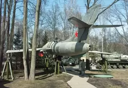 Музей техники Вадима Задорожного, Як-25