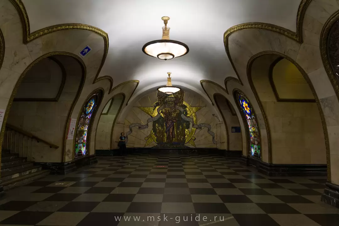 Станция «Новослободская» фото