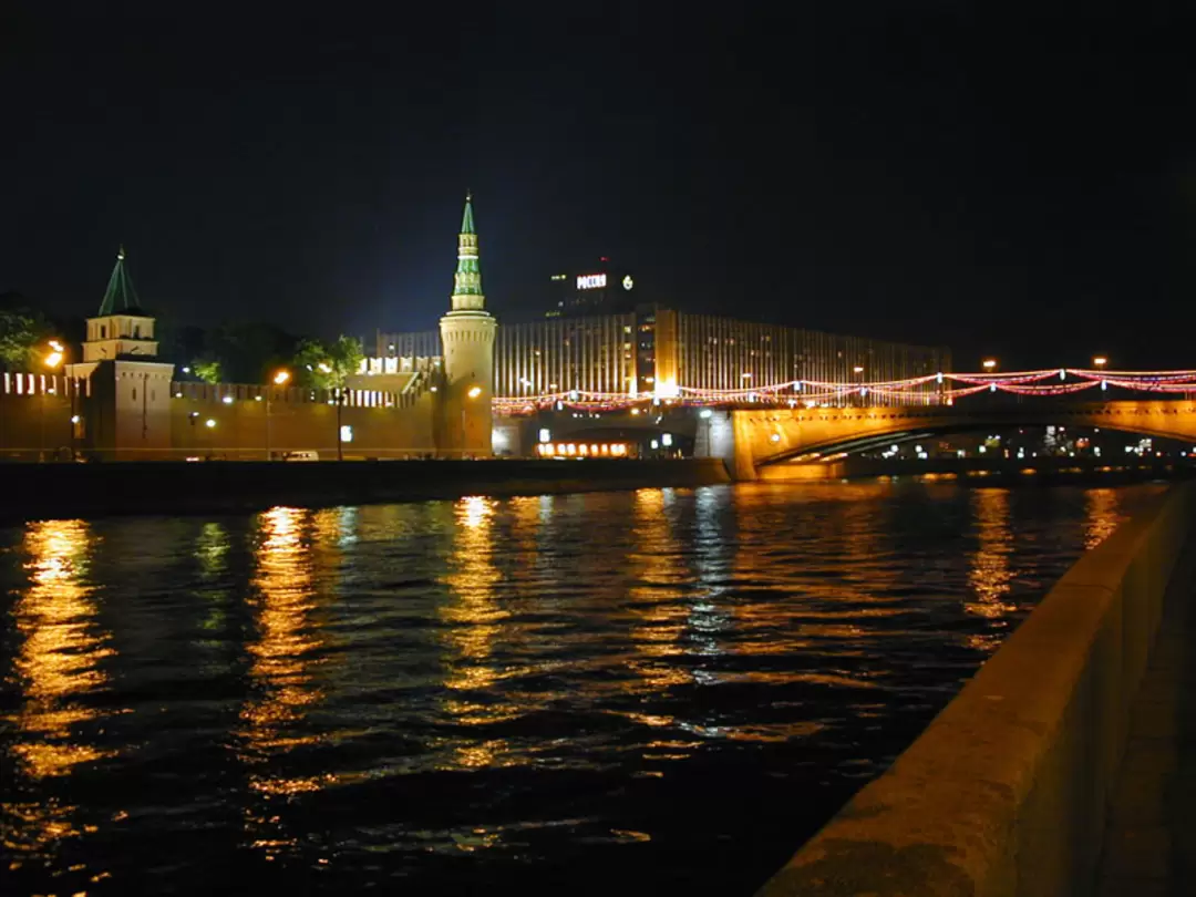 Москва, Кремлевская набережная Москва, Кремлевская набережная