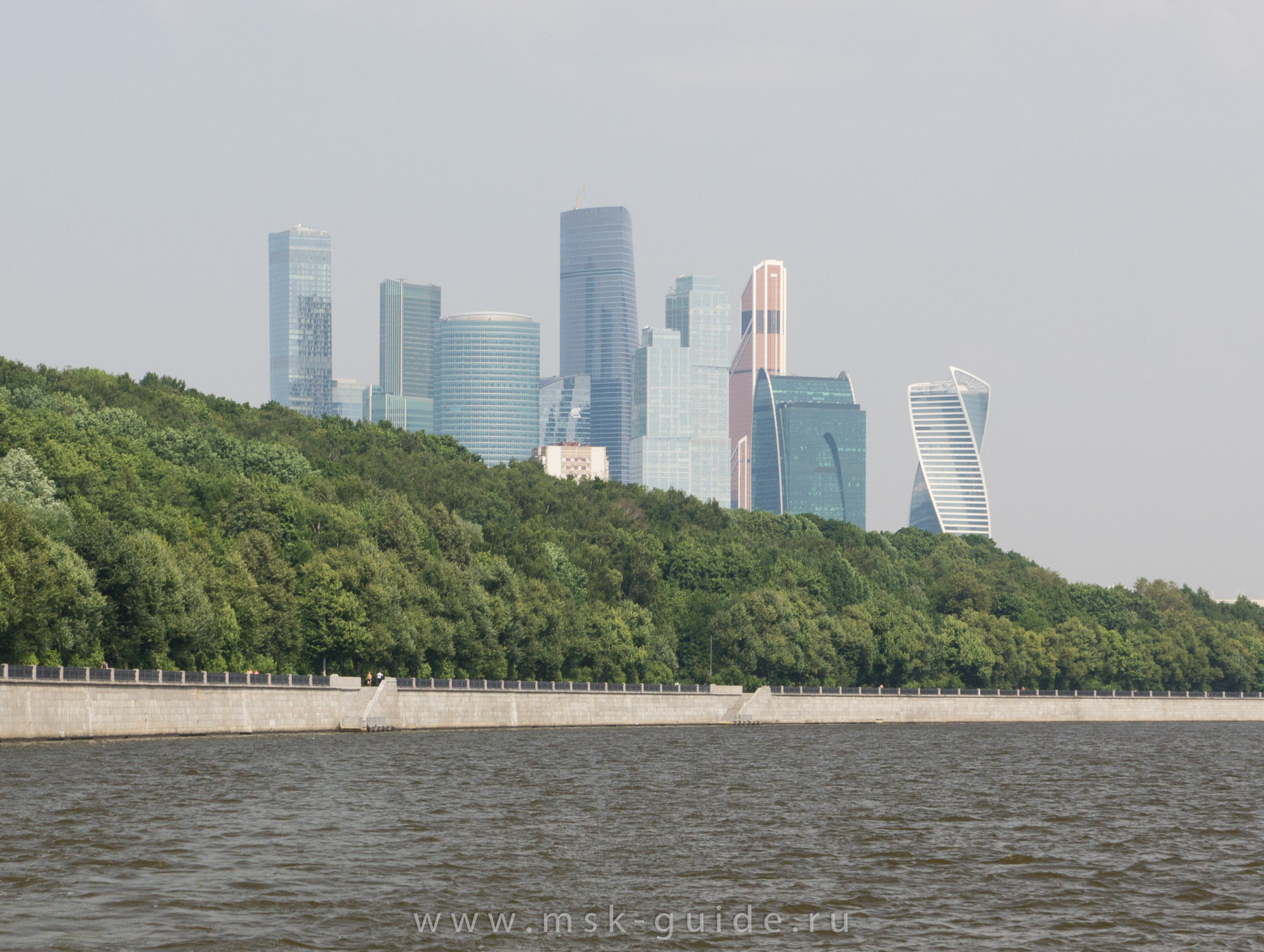 Москва-Сити, вид с прогулочного теплохода