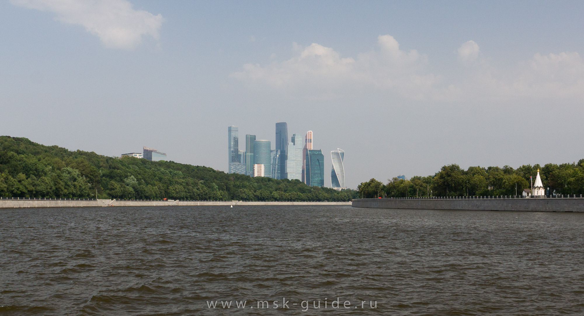 Вид на Москва-Сити с Москвы-реки Вид на Москва-Сити с Москвы-реки
