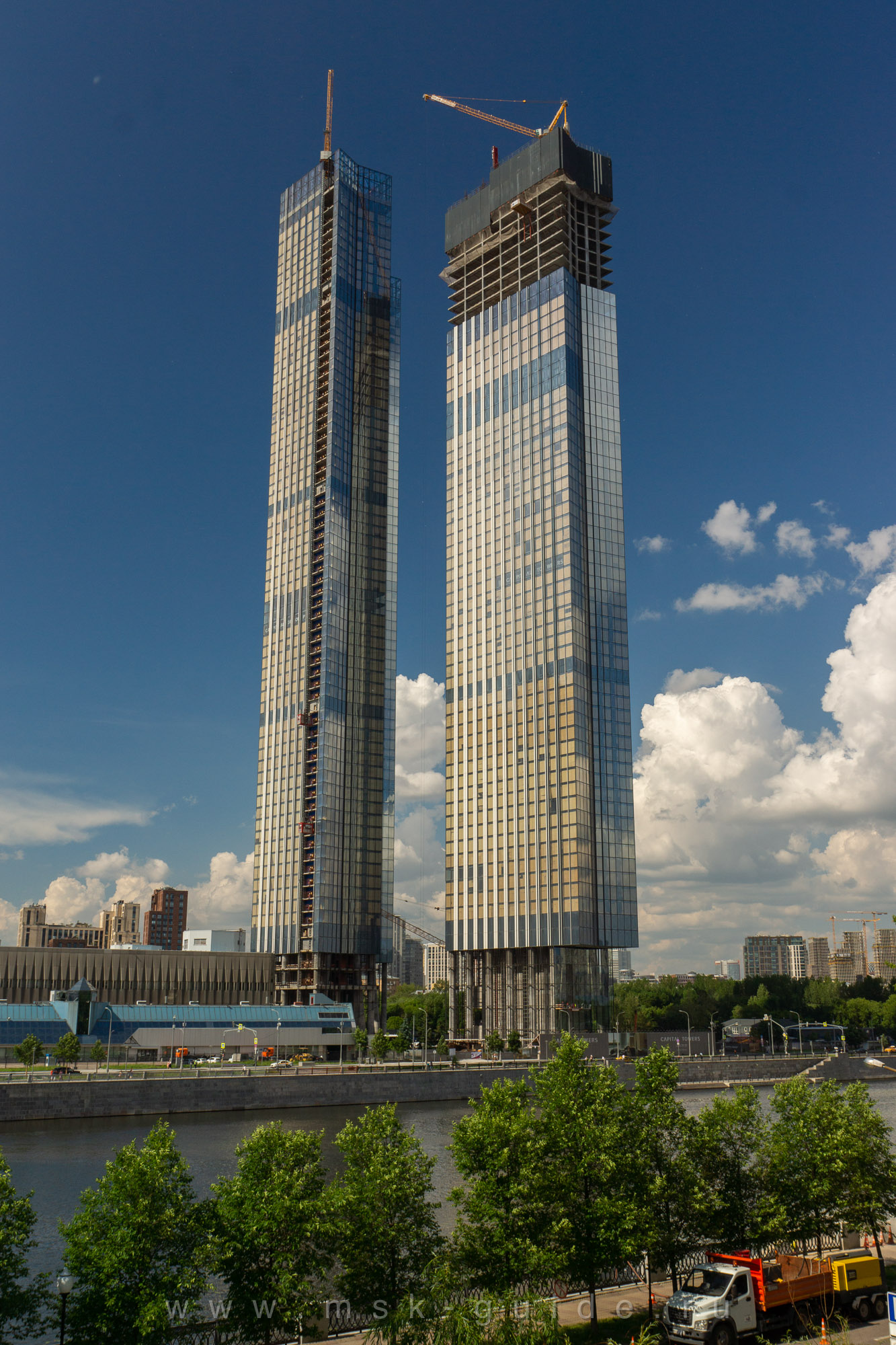 Жилой комплекс «Капитал Тауэрс» (Capital Towers) Жилой комплекс «Капитал Тауэрс» (Capital Towers)