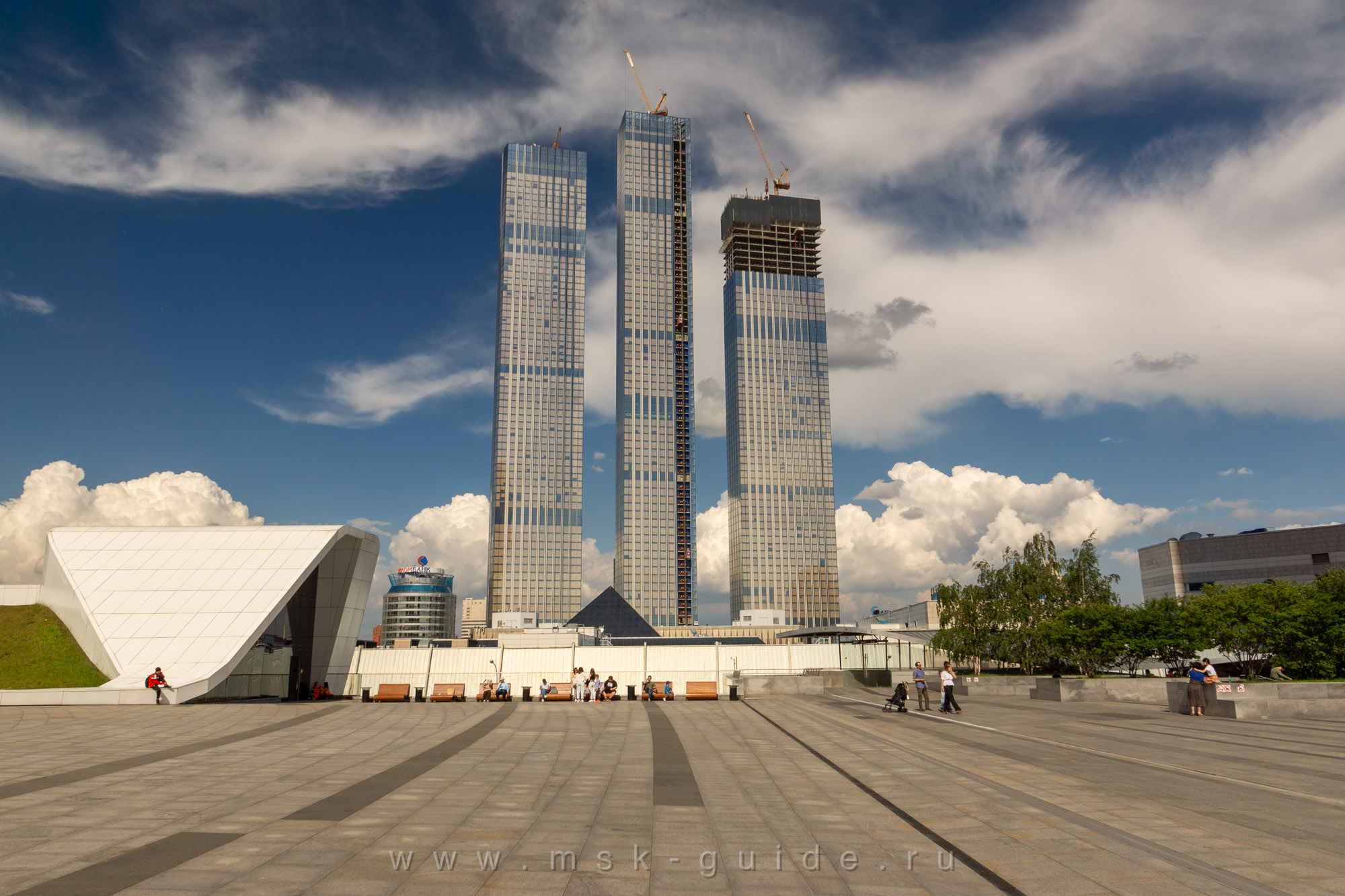 Жилой комплекс «Капитал Тауэрс» (Capital Towers) Жилой комплекс «Капитал Тауэрс» (Capital Towers)