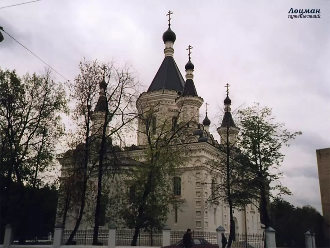 Церковь Архангела Михаила на Девичьем поле, фото Церковь Архангела Михаила на Девичьем поле, фото