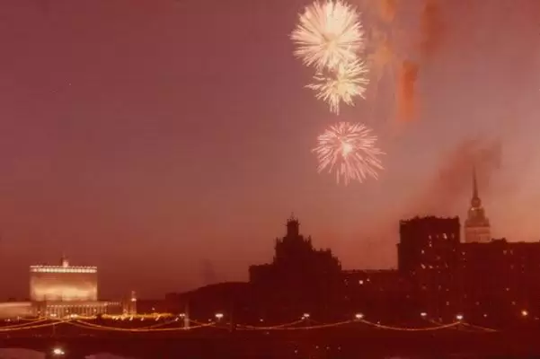 Праздничный салют в Москве