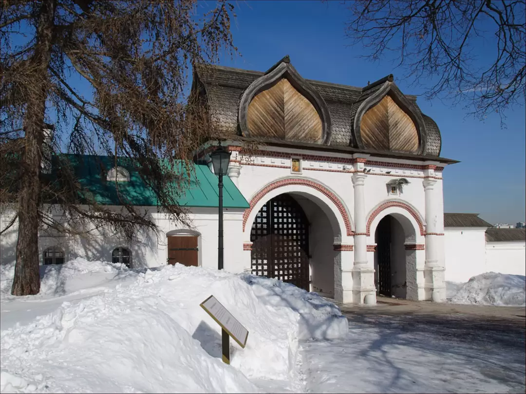 Спасские ворота Государева двора Спасские ворота Государева двора