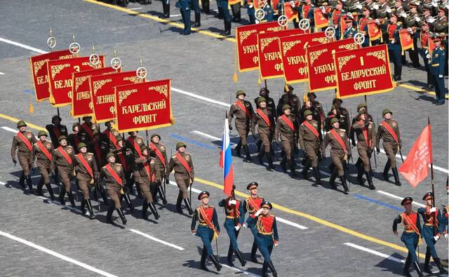 День Победы 9 мая в Москве, парад на Красной площади