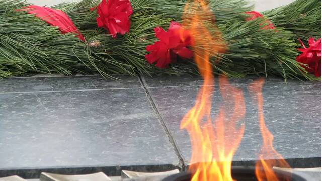 День Победы 9 мая в Москве, вечный огонь