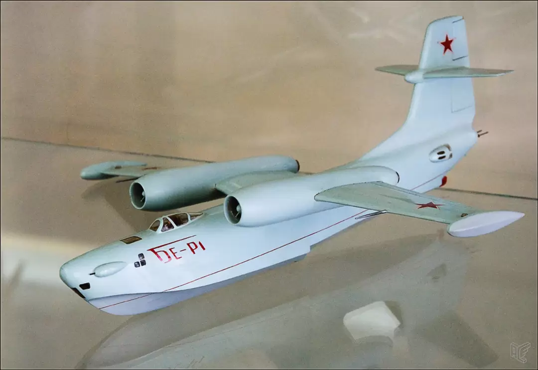 Центральный дом авиации и космонавтики, Бе-Р1 Центральный дом авиации и космонавтики, Бе-Р1