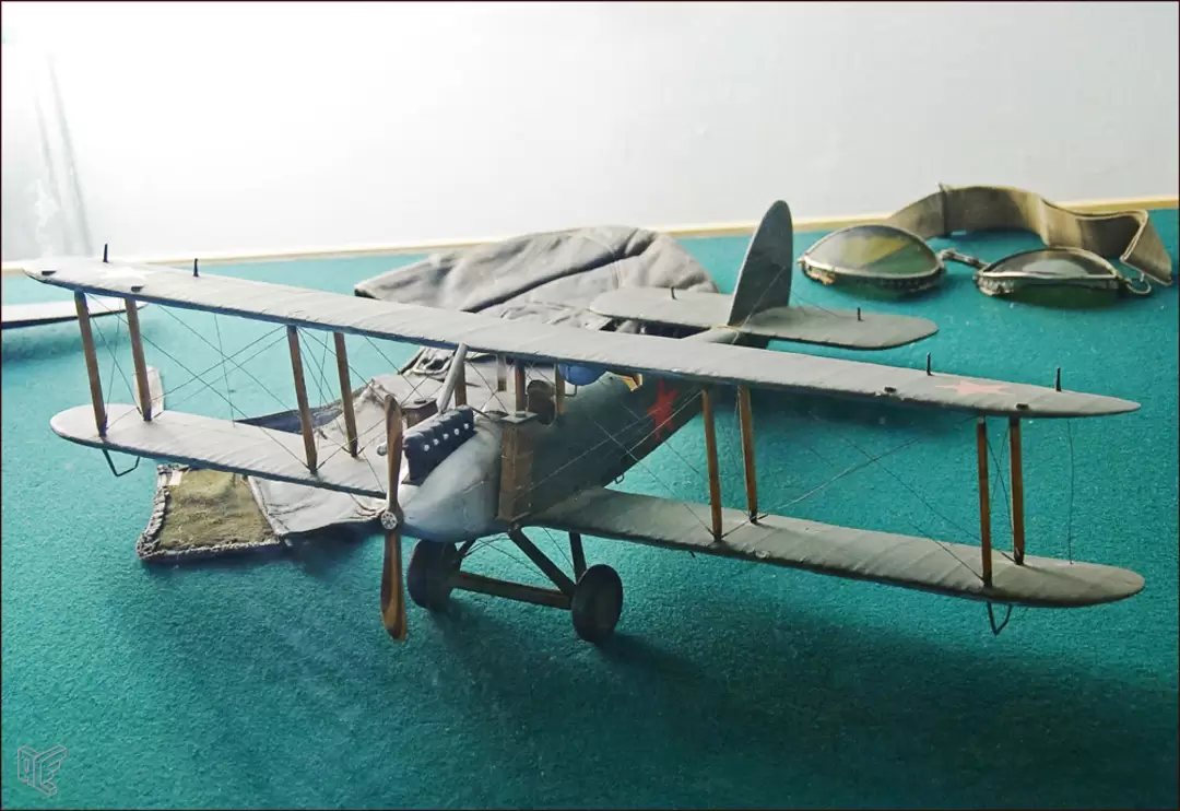 Центральный дом авиации и космонавтики, разведчик DH-9 Центральный дом авиации и космонавтики, разведчик DH-9