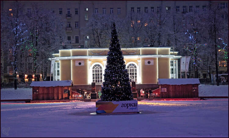 что смотреть на патриарших прудах. Смотреть фото что смотреть на патриарших прудах. Смотреть картинку что смотреть на патриарших прудах. Картинка про что смотреть на патриарших прудах. Фото что смотреть на патриарших прудах