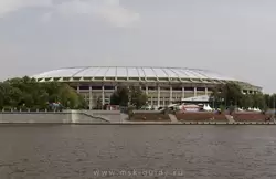 Стадион «Лужники» - вид с теплохода на Москве-реке