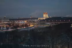 Смотровая площадка Воробьевы горы, вид зимой ночью