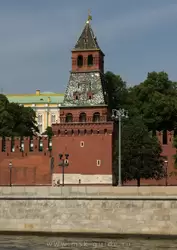 Благовещенская башня в Москве