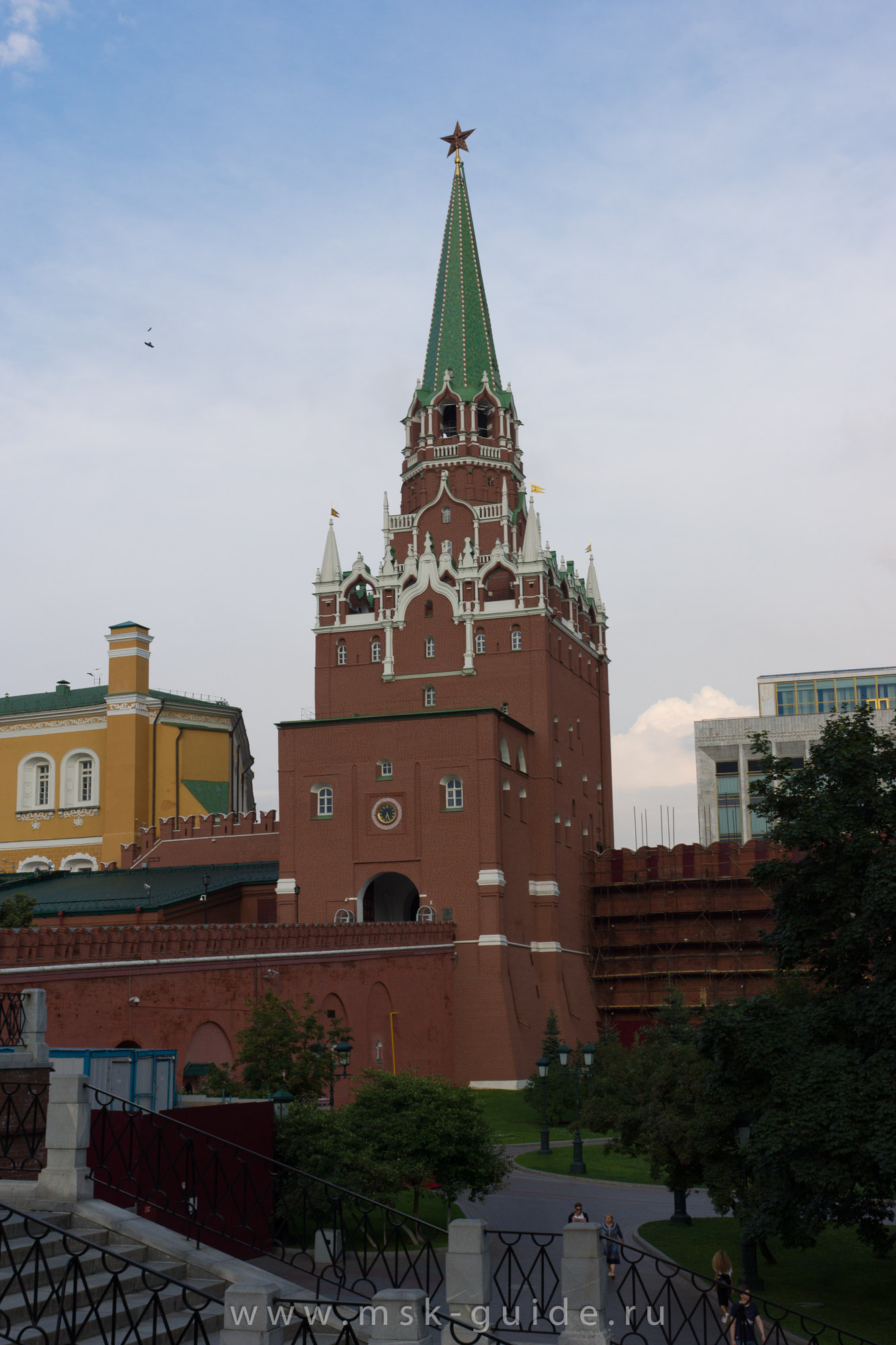 Троицкая башня