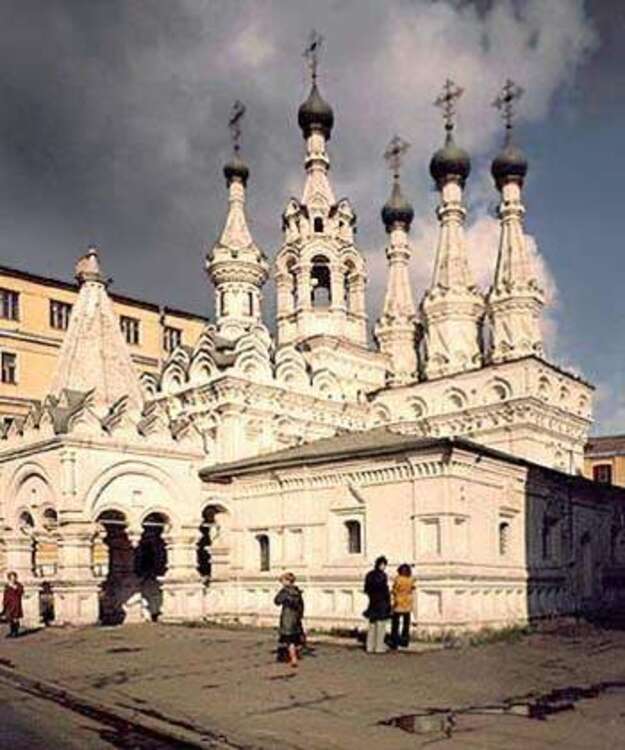 Церковь Рождества Богородицы в Путинках