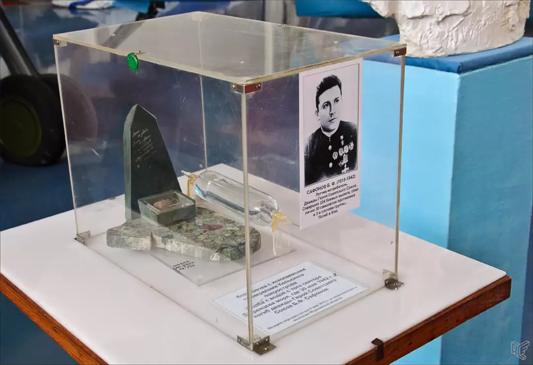 Музей ВВС в Монино, памяти Бориса Сафонова. Шестой ангар Музей ВВС в Монино, памяти Бориса Сафонова. Шестой ангар
