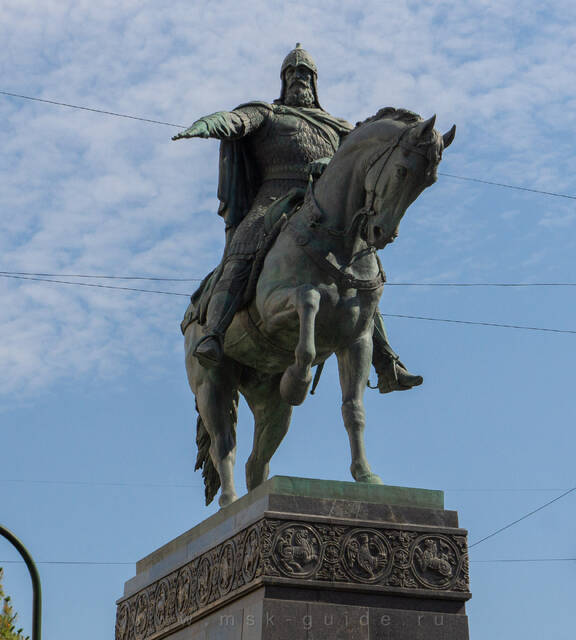 Памятник Юрию Долгорукому на Тверской площади