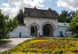 Спасские ворота в Коломенском