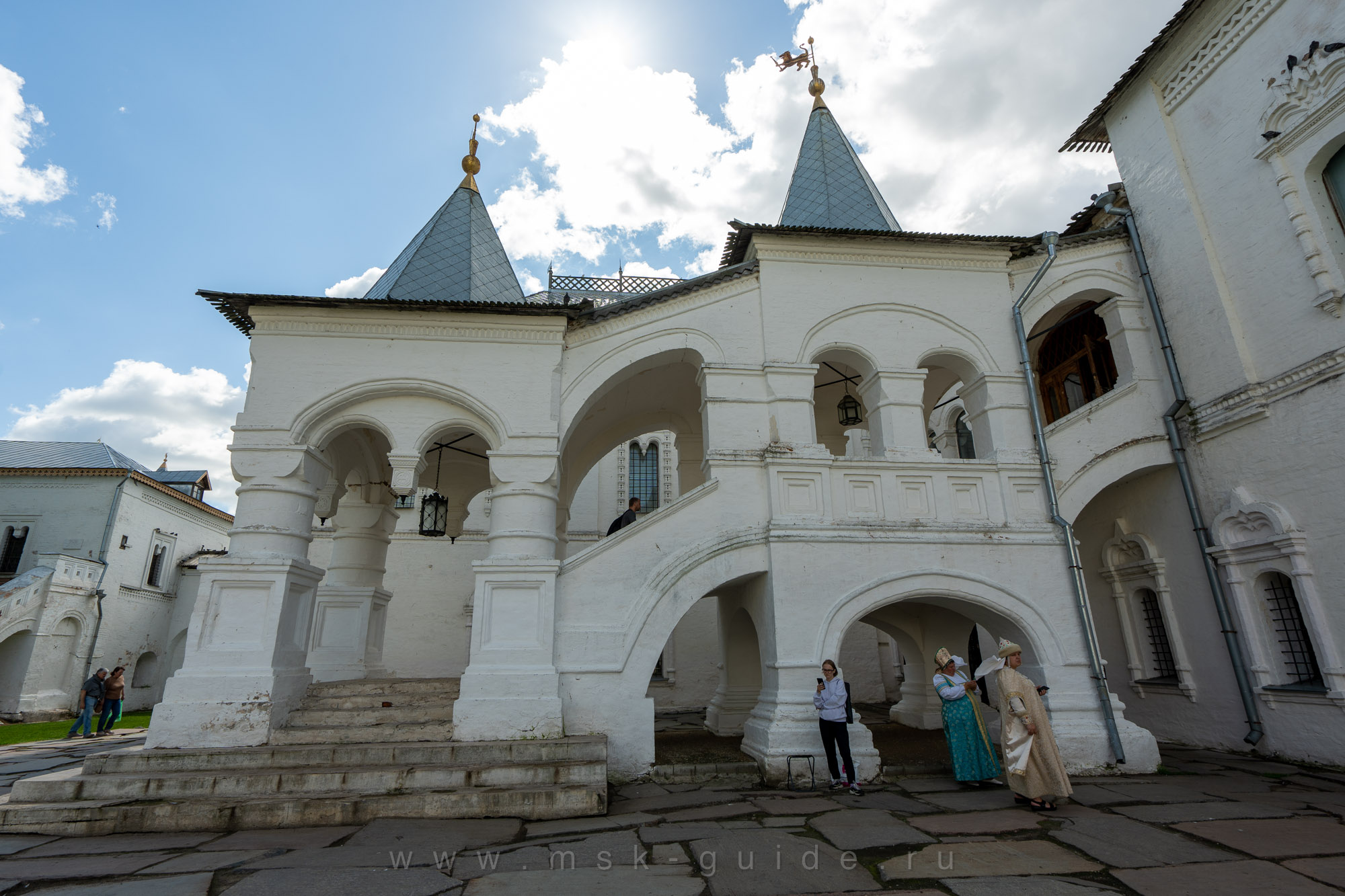 Крыльцо Крыльцо