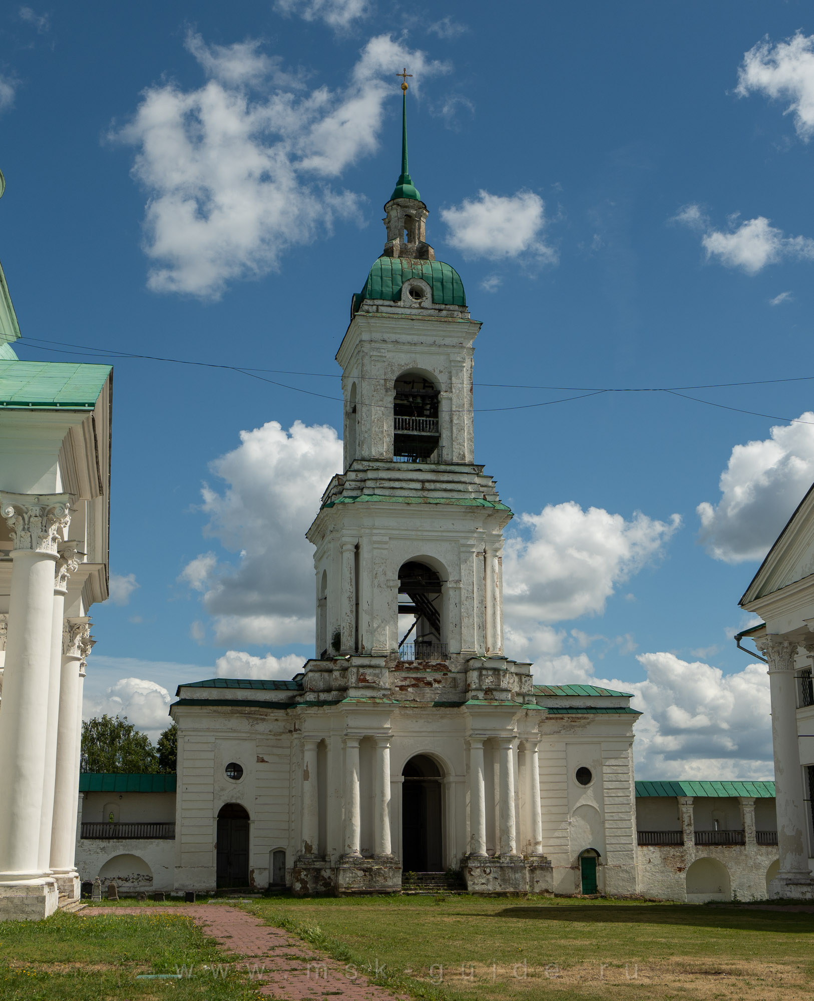 Колокольня Колокольня