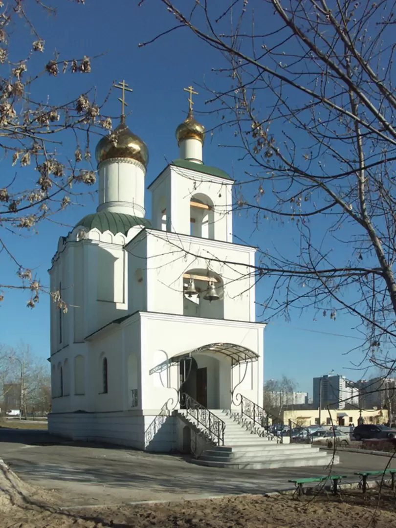 Храм Серафима Саровского у Покровского кладбища Храм Серафима Саровского у Покровского кладбища