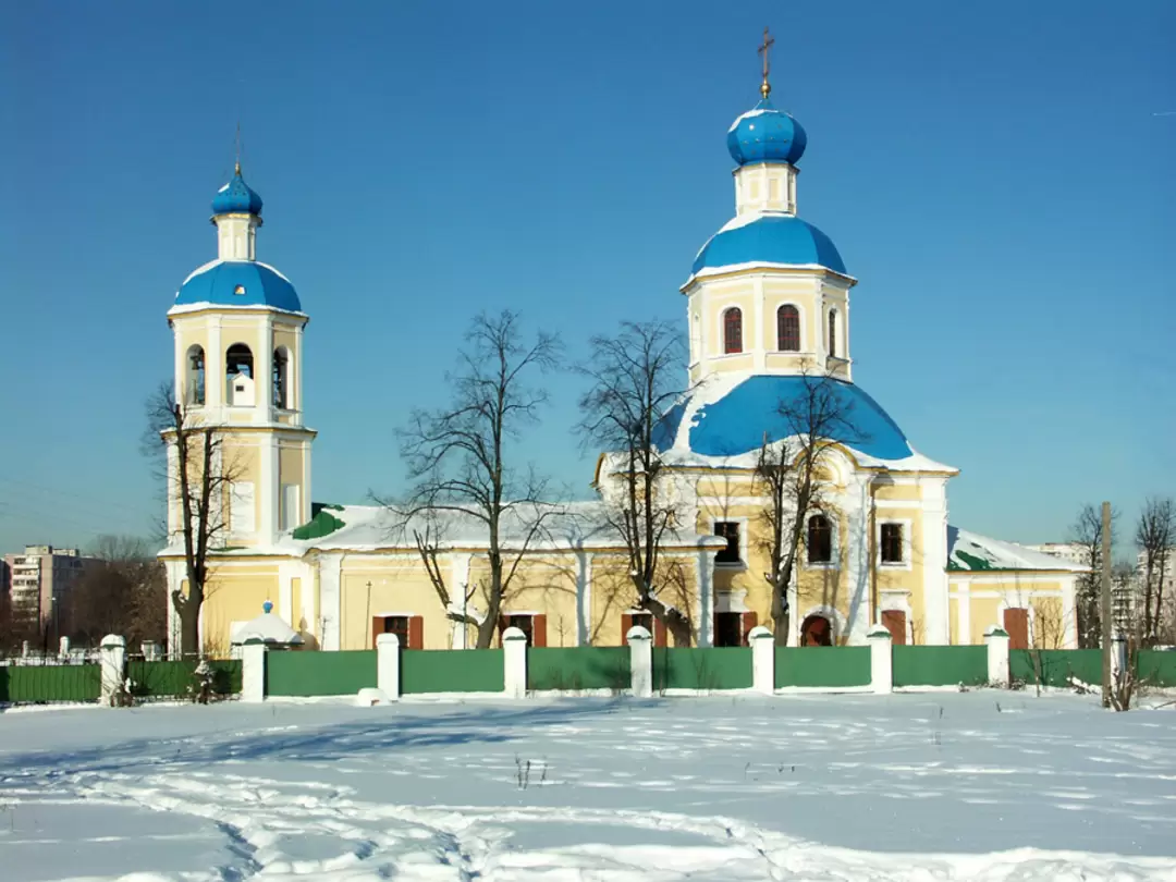 Храм святых апостолов Петра и Павла в Ясенево Храм святых апостолов Петра и Павла в Ясенево