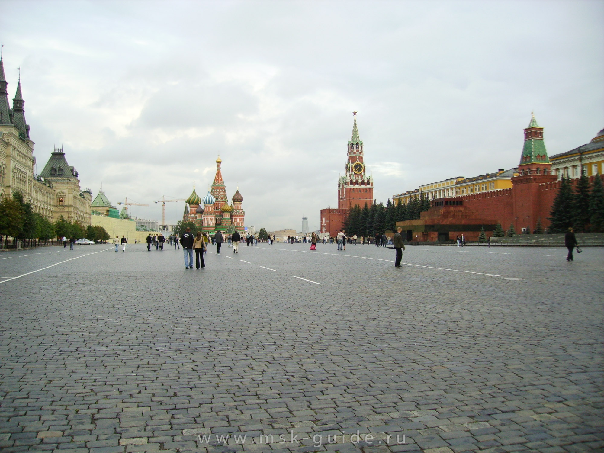 Красная площадь санкт петербург. Москва кр площадь. Руст Москва красная площадь. Брусчатка на красной площади. Москва летом.