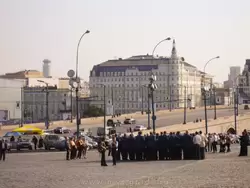 Красная площадь в Москве, Васильевский спуск